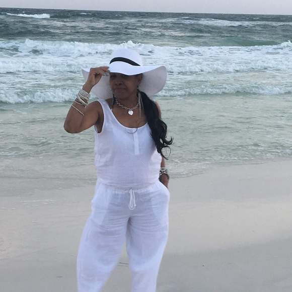 Meet your Posher, Teresa - Picture 1 of 1